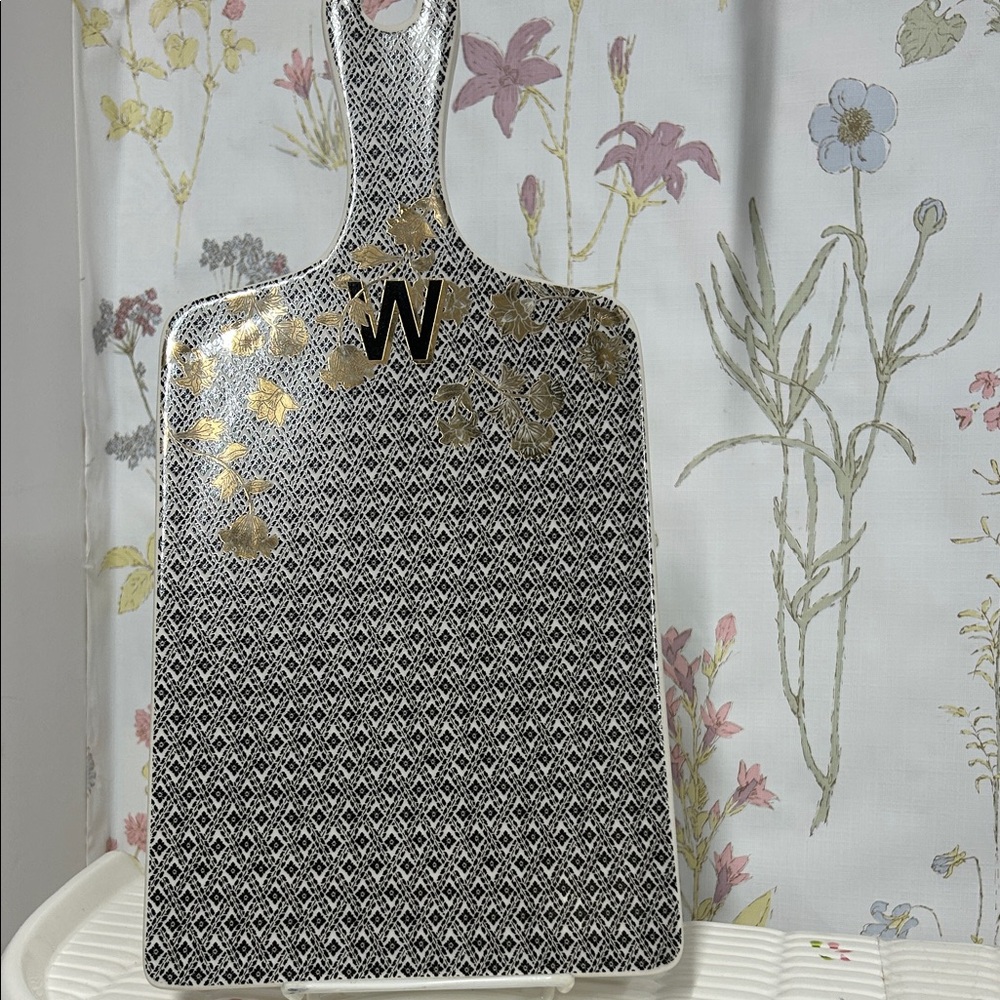ANTHROPOLOGIE ElizaTile monogram bistro Black and Gold Patterned Cheese board